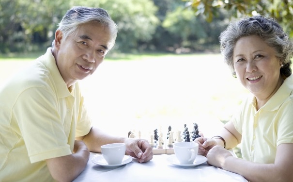老年人經(jīng)常頭暈的原因是什么？老年人經(jīng)常頭暈怎么緩解？(1)