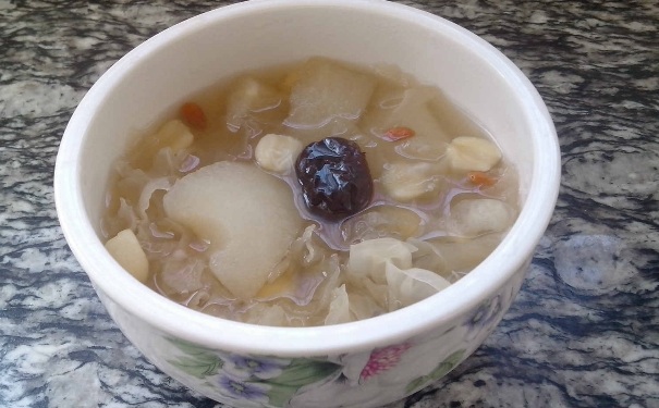 扁桃體發(fā)炎飲食上要注意什么？扁桃體發(fā)炎能吃什么？(1)