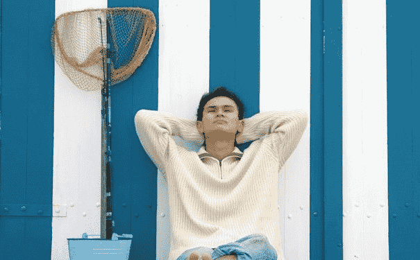 舌苔黃膩是什么原因？舌苔黃膩是什么??？(1)