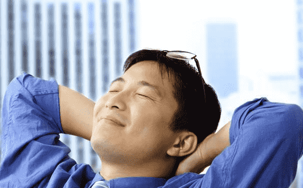 上班族經(jīng)常頭痛怎么回事？總是頭痛什么原因？(1)