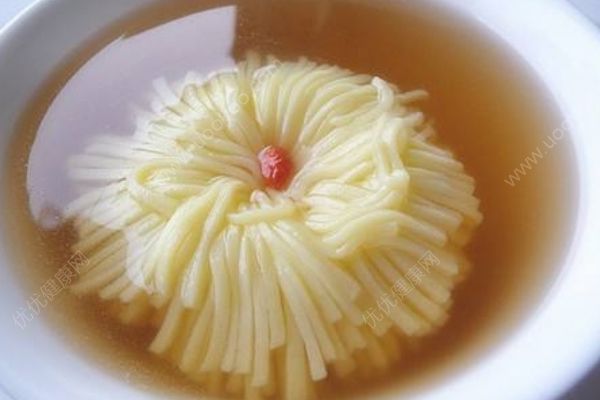 春天臉上過敏怎么辦？這些食材幫你預(yù)防！(1)