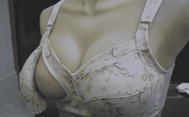 哺乳文胸什么牌子的？哺乳文胸哪個(gè)牌子好？(1)