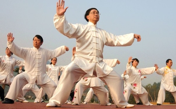 老人健身有什么禁忌？老年人最適宜做哪些健身運動？(1)