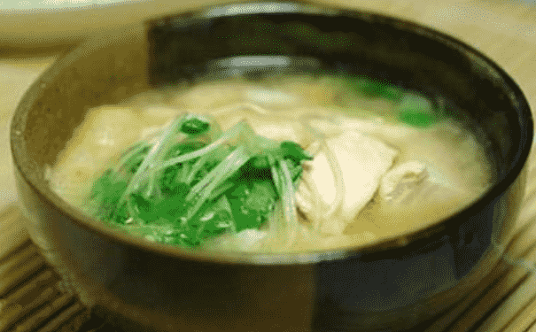 月經(jīng)量少該怎么調(diào)理呢？月經(jīng)量少如何進行飲食調(diào)理呢？(1)