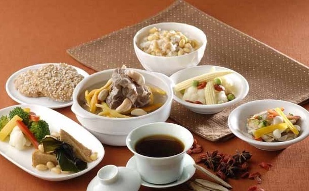 產(chǎn)后進(jìn)補(bǔ)要注意什么？產(chǎn)后如何進(jìn)補(bǔ)最好？(1)