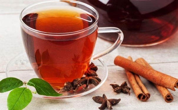 春季預(yù)防感冒喝什么茶好？春季喝什么茶可以預(yù)防感冒？(1)