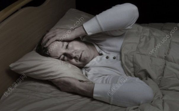 老年人失眠了怎么辦？老年人失眠該吃什么？(1)