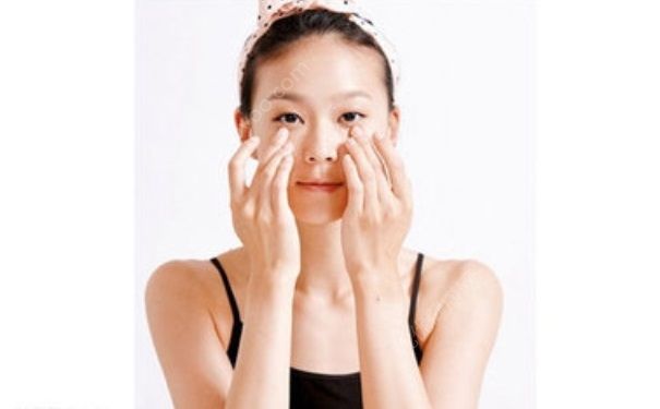眼睛疲勞有哪些危害？哪些妙招可以消除眼部疲勞？(1)