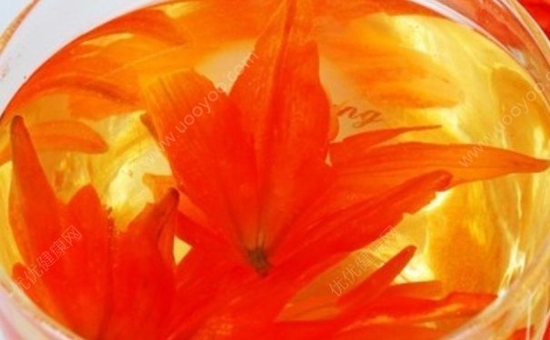 百合花茶有哪些作用與功效？百合花的飲用有哪些注意事項？(1)