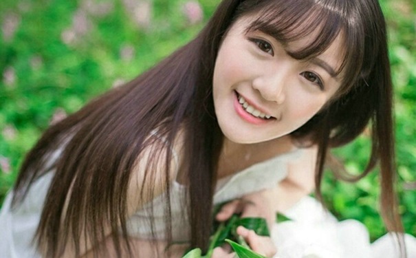 臉部三角區(qū)為什么會(huì)長痘痘？臉部三角區(qū)長痘痘應(yīng)該怎么辦？(1)