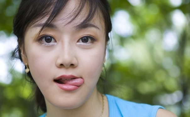 經(jīng)常添嘴唇有什么危害？如何保護嘴唇健康？(1)
