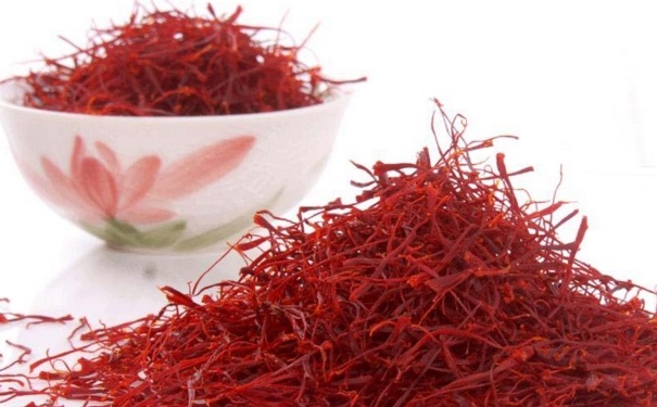 藏紅花泡腳對身體有什么好處？用什么泡腳可以促進血液循環(huán)？(1)