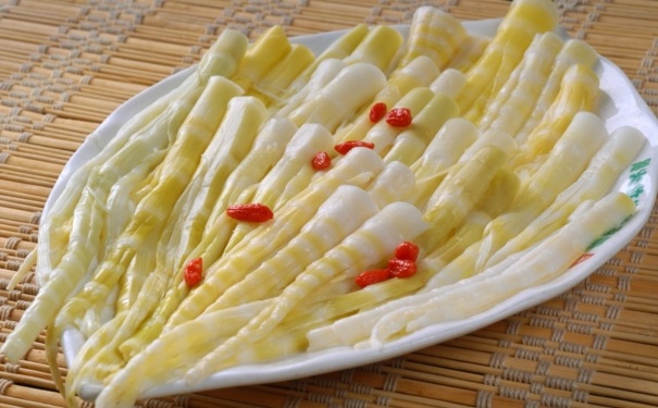 腎結(jié)石不能吃什么蔬菜水果？腎結(jié)石形成的原因是什么？(1)