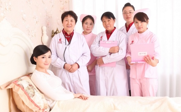 生完孩子坐月子時(shí)要注意什么？產(chǎn)后怎么樣調(diào)理不得月子病？(1)