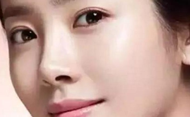 眼皮腫是什么原因？眼皮腫有哪些原因？(1)