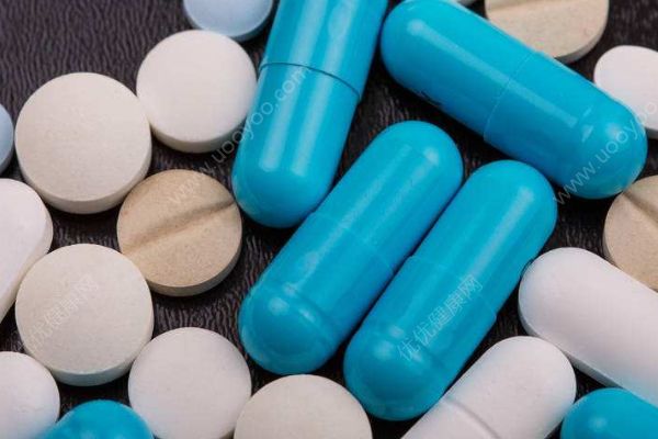 吃膠囊前不喝水的危害你知道嗎？別再直接吞膠囊了喲！(3)