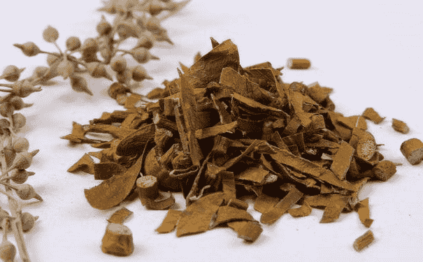 用什么中藥泡腳能驅(qū)寒？中藥泡腳用什么中藥材？(1)
