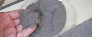 草木灰的主要成分是什么，可以做肥料嗎