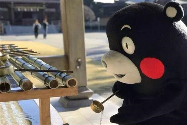 熊童子砍一刀，呼呼竄成“熊森林”！