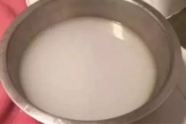 淘米水澆花別亂用，否則跟毒藥一樣，養(yǎng)1盆死1盆！