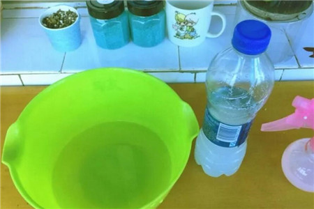 洗衣粉水