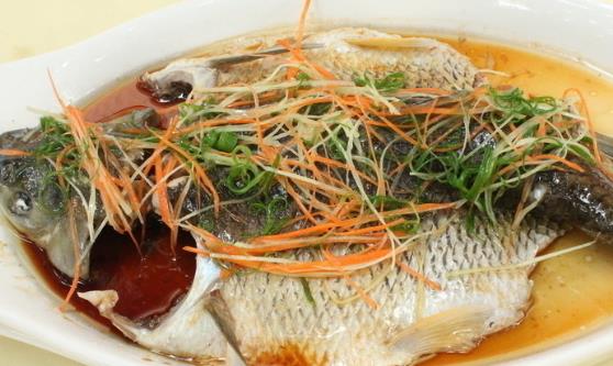 食用草魚對(duì)腫瘤有防治作用 推薦草魚的烹飪方法
