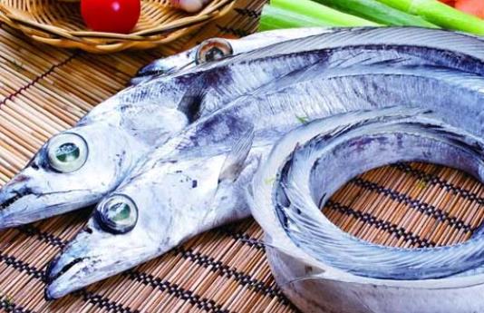 怎么挑選帶魚(yú)？帶魚(yú)眼睛是綠色的可以吃嗎
