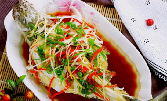 吃鱸魚有哪些好處？怎么挑選淡水鱸魚