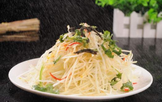 綠豆芽有哪些食用功效？吃綠豆芽要注意哪些？