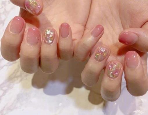 怎樣做美甲防止翹邊？美甲貼能保持多久？