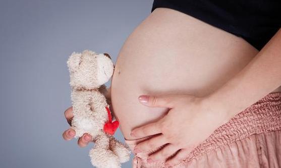 孕婦肚臍流水是怎么回事？孕婦肚臍變化及護理？