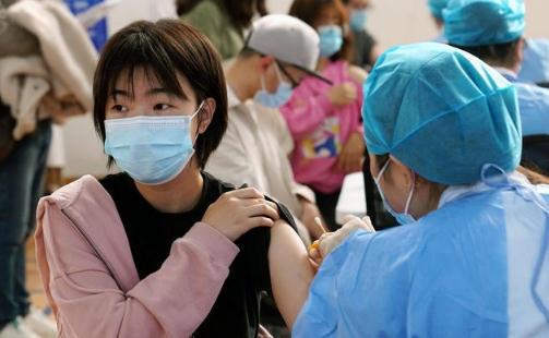 打新冠疫苗安全嗎？打新冠疫苗仍被感染咋回事？