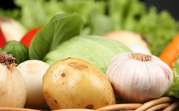 冬天要多吃哪些蔬菜？適宜冬季吃的蔬菜及補(bǔ)血食物推薦