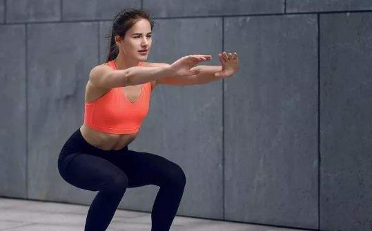 女生深蹲可以瘦腿嗎？深蹲瘦腿多久有效果 ?