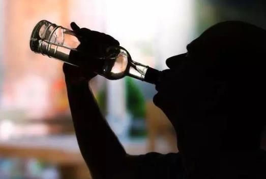 酒精中毒有什么危害？酒精中毒的癥狀