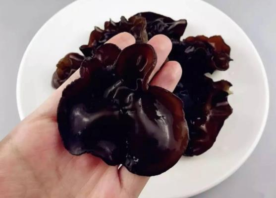 夏季養(yǎng)肝吃哪些食物？肝病患者不能吃什么