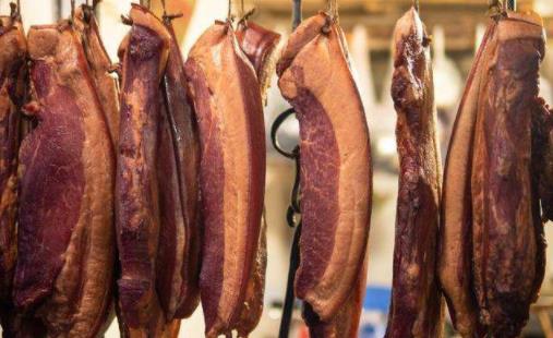臘肉煮之前要泡多久？煮臘肉放什么調(diào)料更香