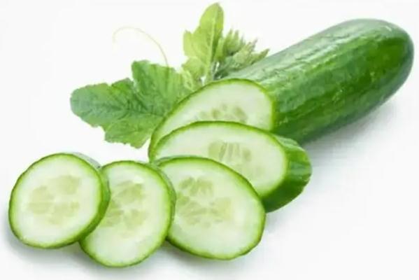 腌黃瓜的制作方法是什么？黃瓜粉皮涼菜怎么拌好吃？