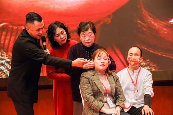 紅杏林老師：可以把實(shí)用的中醫(yī)技術(shù)，傳播給千萬(wàn)家庭