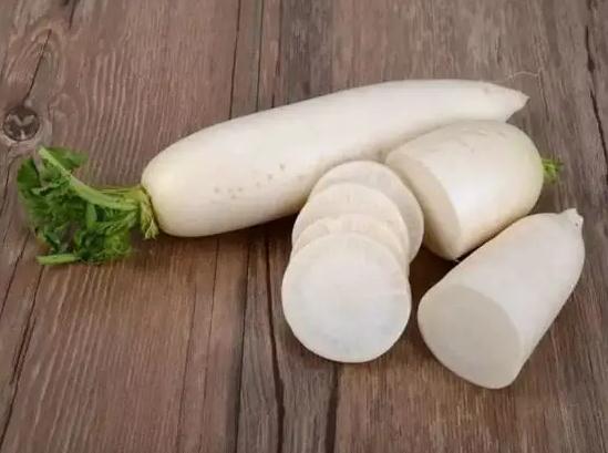 白蘿卜和紅棗可以一起吃嗎？白蘿卜和柿子能一起吃嗎？