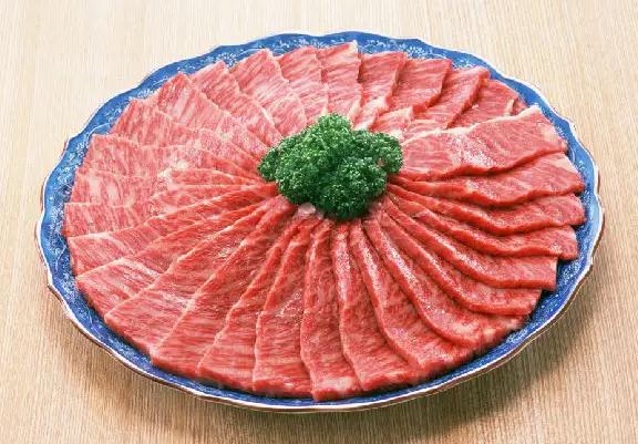 牛肉怎么吃？牛肉一般配什么菜炒？