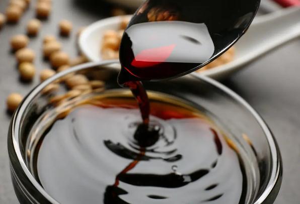 醬油有什么作用呢？吃醬油皮膚真的會變黑嗎？