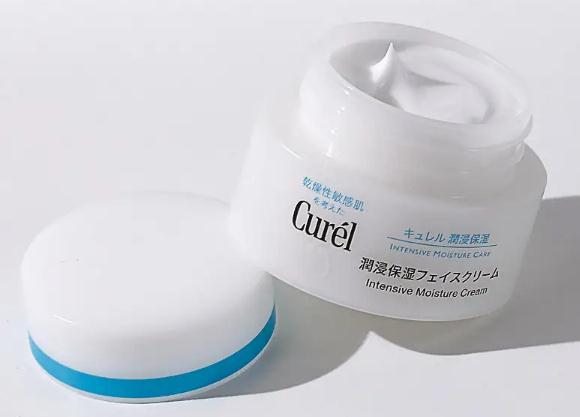 面霜早上涂還是晚上涂？晚上先擦精華還是面霜？