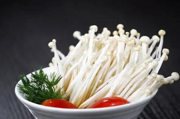 金針菇常溫能放多久？金針菇可以放冰箱放多少天？