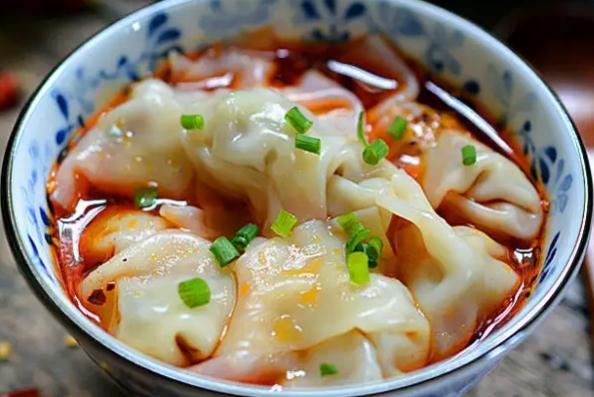 抄手的包法是什么？煮抄手冷水下鍋還是熱水下鍋？