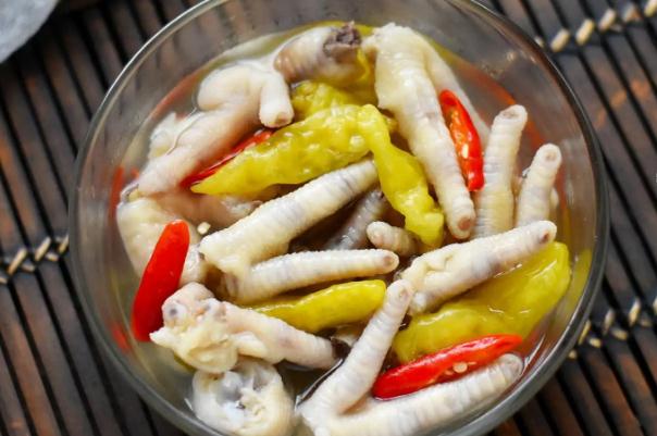 泡椒鳳爪的功效有哪些？泡椒鳳爪有哪些危害？