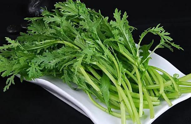 茼蒿的營養(yǎng)價值高嗎？茼蒿的功效與作用有哪些？