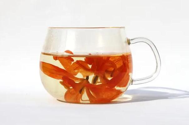 百合花茶有什么功效？百合花茶可以降火嗎？
