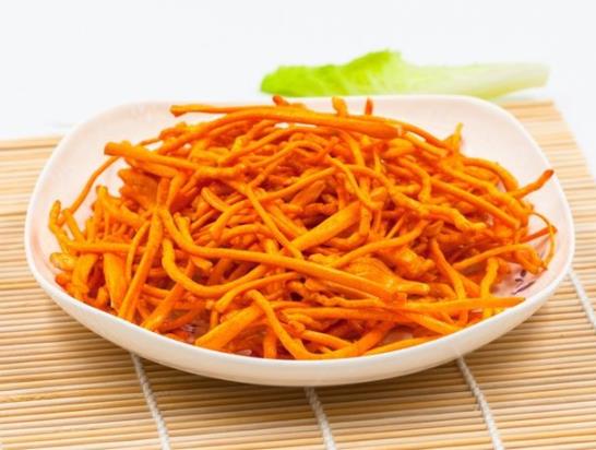 吃蟲草花有什么功效 增強人體免疫力,調(diào)節(jié)人機體內(nèi)環(huán)境等