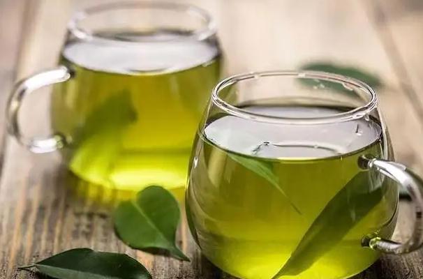 新綠茶為什么不能馬上喝？喝綠茶上火還是下火？